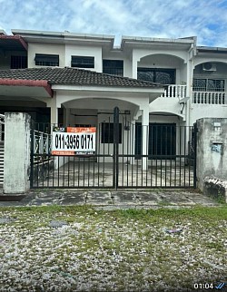 Ipoh Taman Tasek Indra Bercham 22’x75’ 4Bedrooms 3Bathrooms Rental Fees RM1100 ( Rent Out July 2026 )